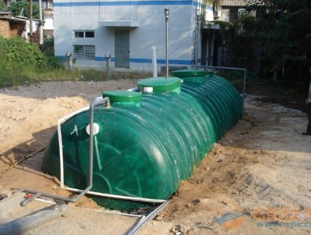 点击查看详细信息<br>标题：玻璃钢一体化污水处理设备 阅读次数：8543